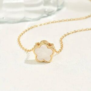 Elegant Clover Flower Pendant Necklaces for Women